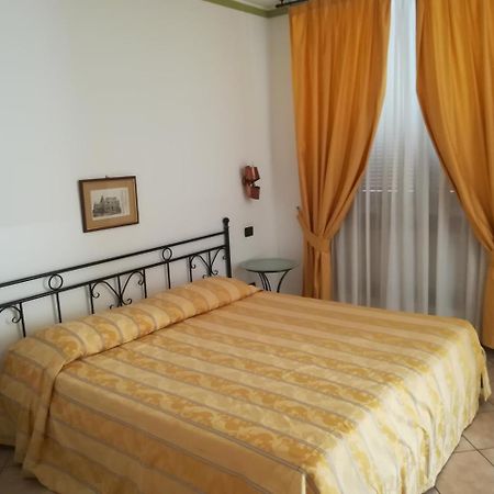 Hotel Ristorante Italia แชร์โตซา ดิ ปาเวีย ภายนอก รูปภาพ