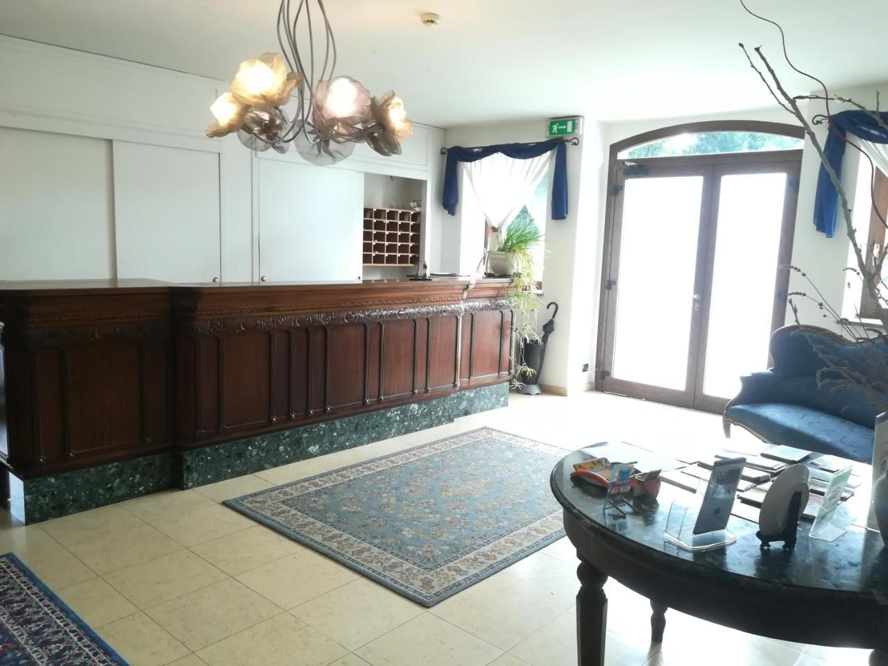 Hotel Ristorante Italia แชร์โตซา ดิ ปาเวีย ภายนอก รูปภาพ